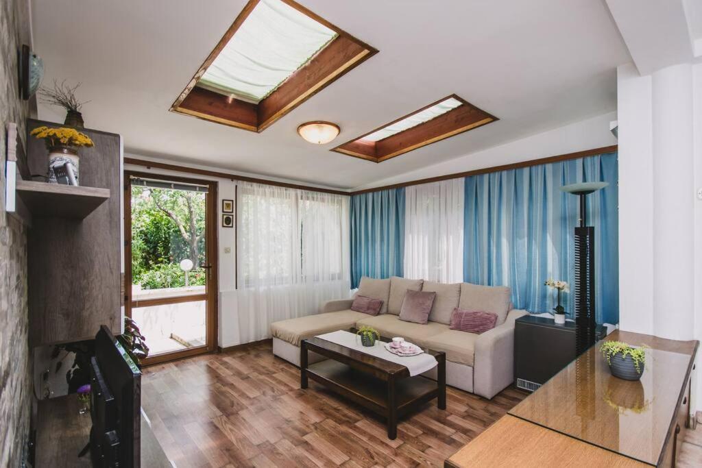 Marjan Hill 3-Br Apt,5 Guests Private Garden Near Beach Split Buitenkant foto